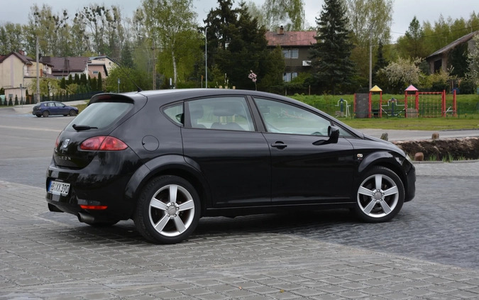 Seat Leon cena 16700 przebieg: 242500, rok produkcji 2006 z Dzierzgoń małe 352